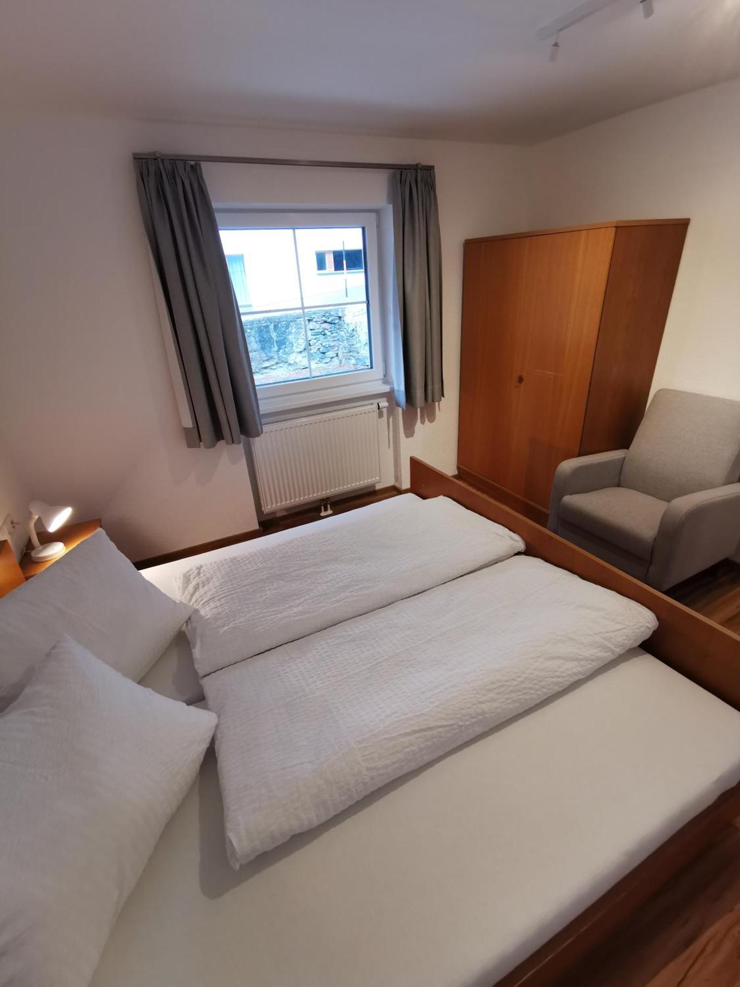 Apartments Haus Schoen - Preise Inclusive Pitztal Sommer Card Jerzens Ruang foto